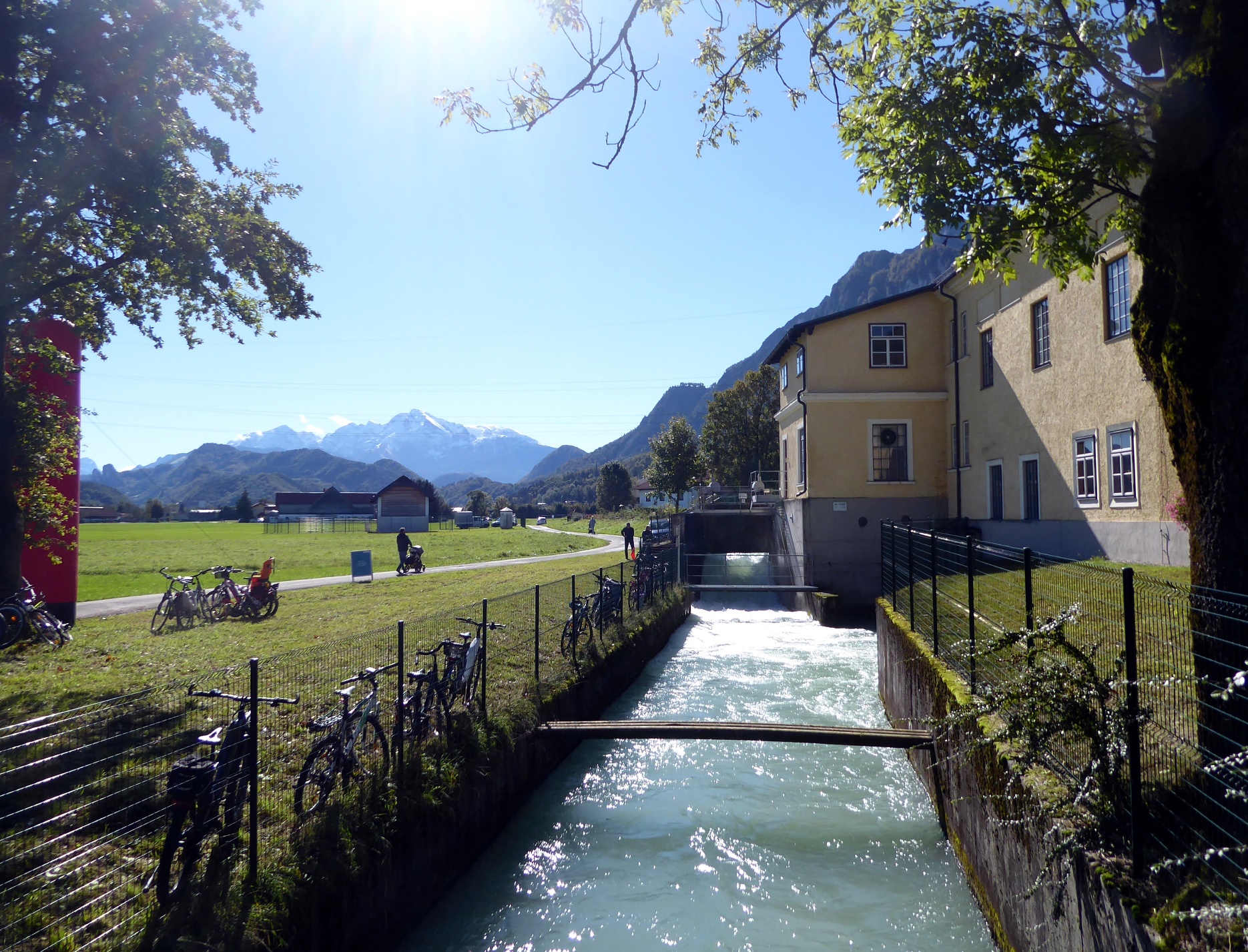 Das Wasserkraftwerk Eichetmühle am Almkanal war die erste Anlage in Salzburg zur Stromerzeugung.