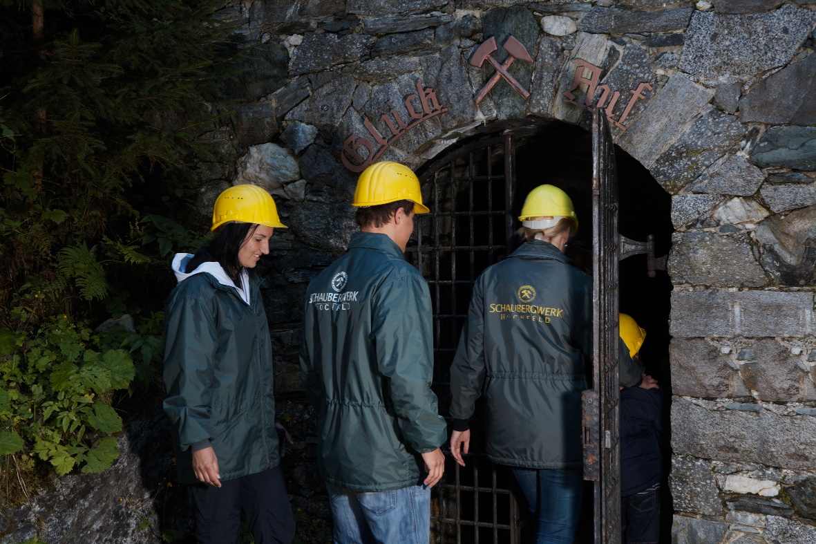 Eingang zum Schaubergwerk Hochfeld