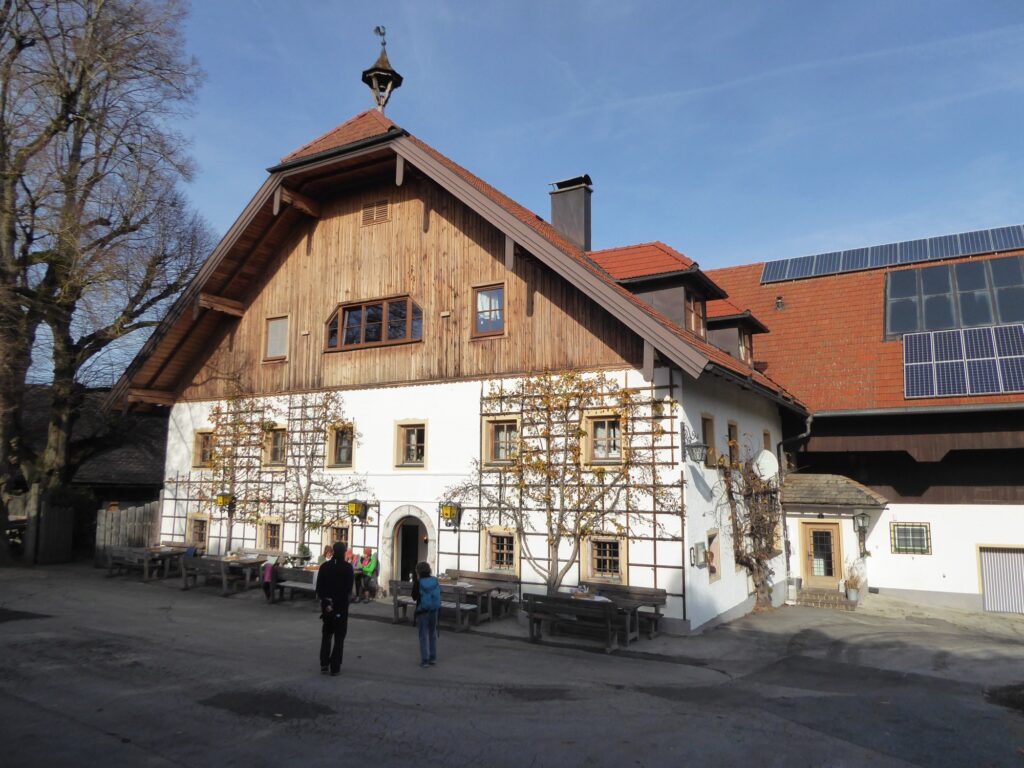 Im Landgasthof Winding Gut werden seit 1392 die Gäste begrüßt.