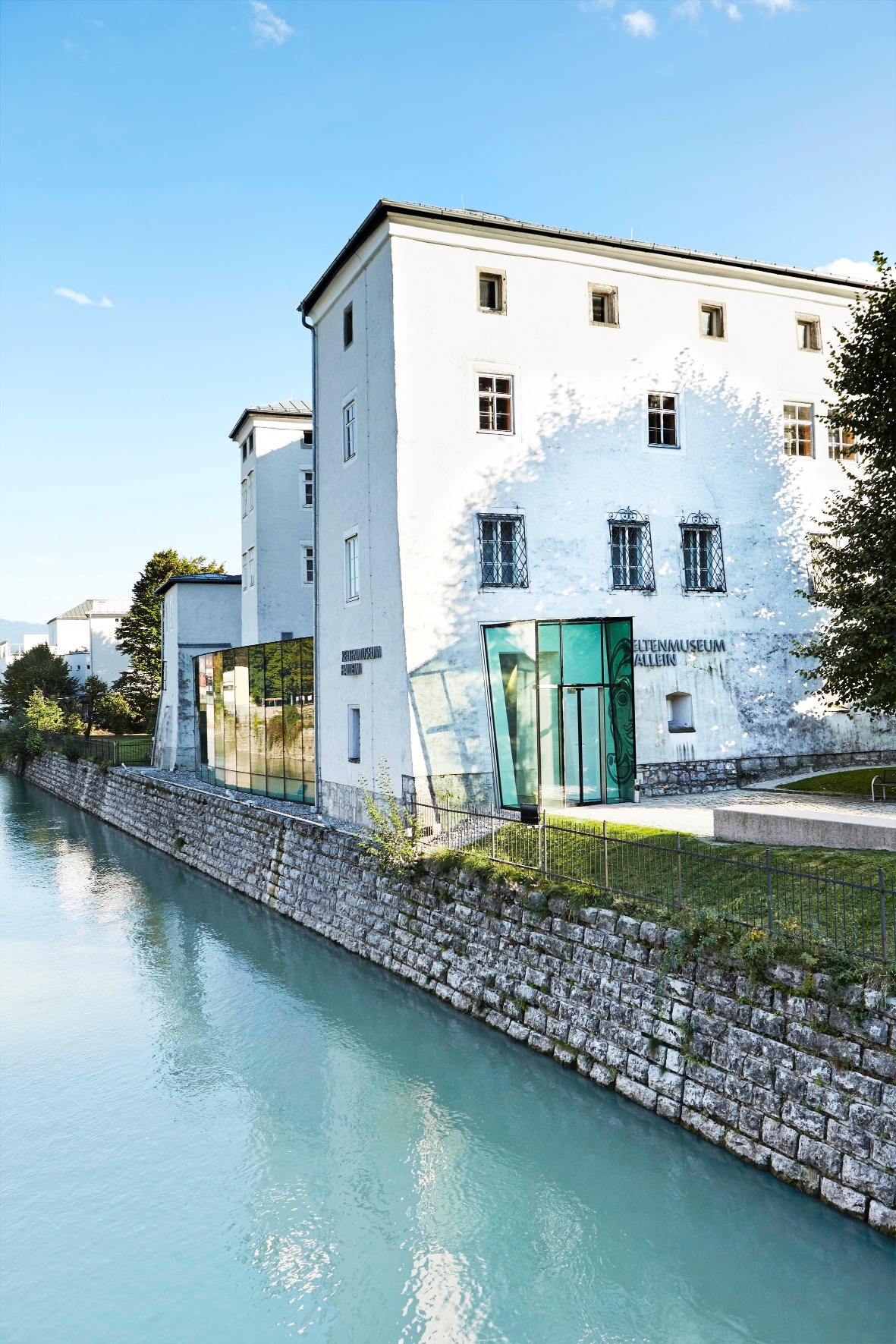 KMH_aussen_hoch1_c_Andreas_Hechenberger