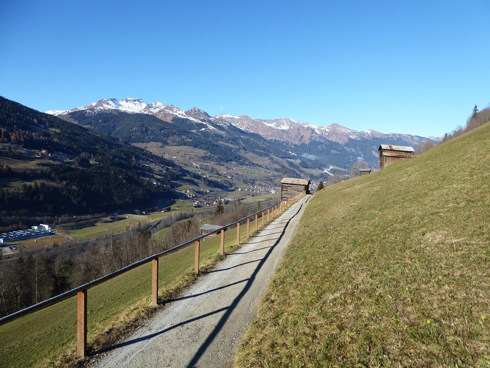 The Gasteiner Höhenweg offers wide and warming views.