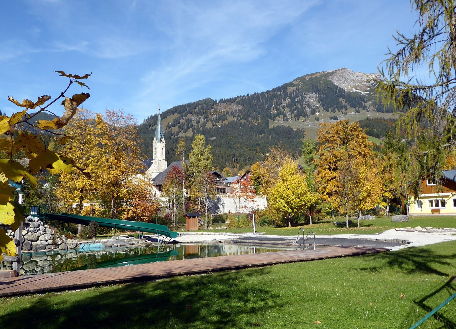 The Gamsfeld in the background is the destination.