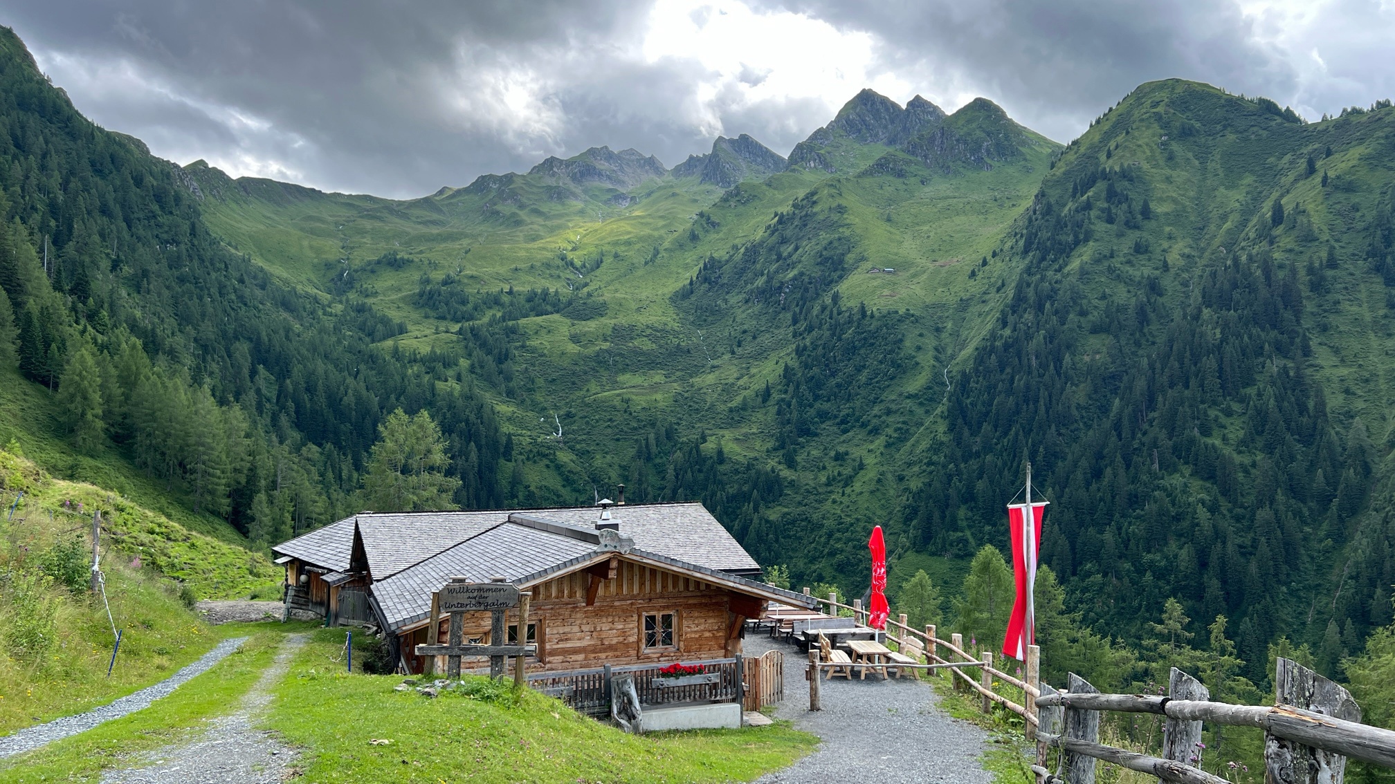 Unterbergalm - Echte Almidylle am Maiskogel
