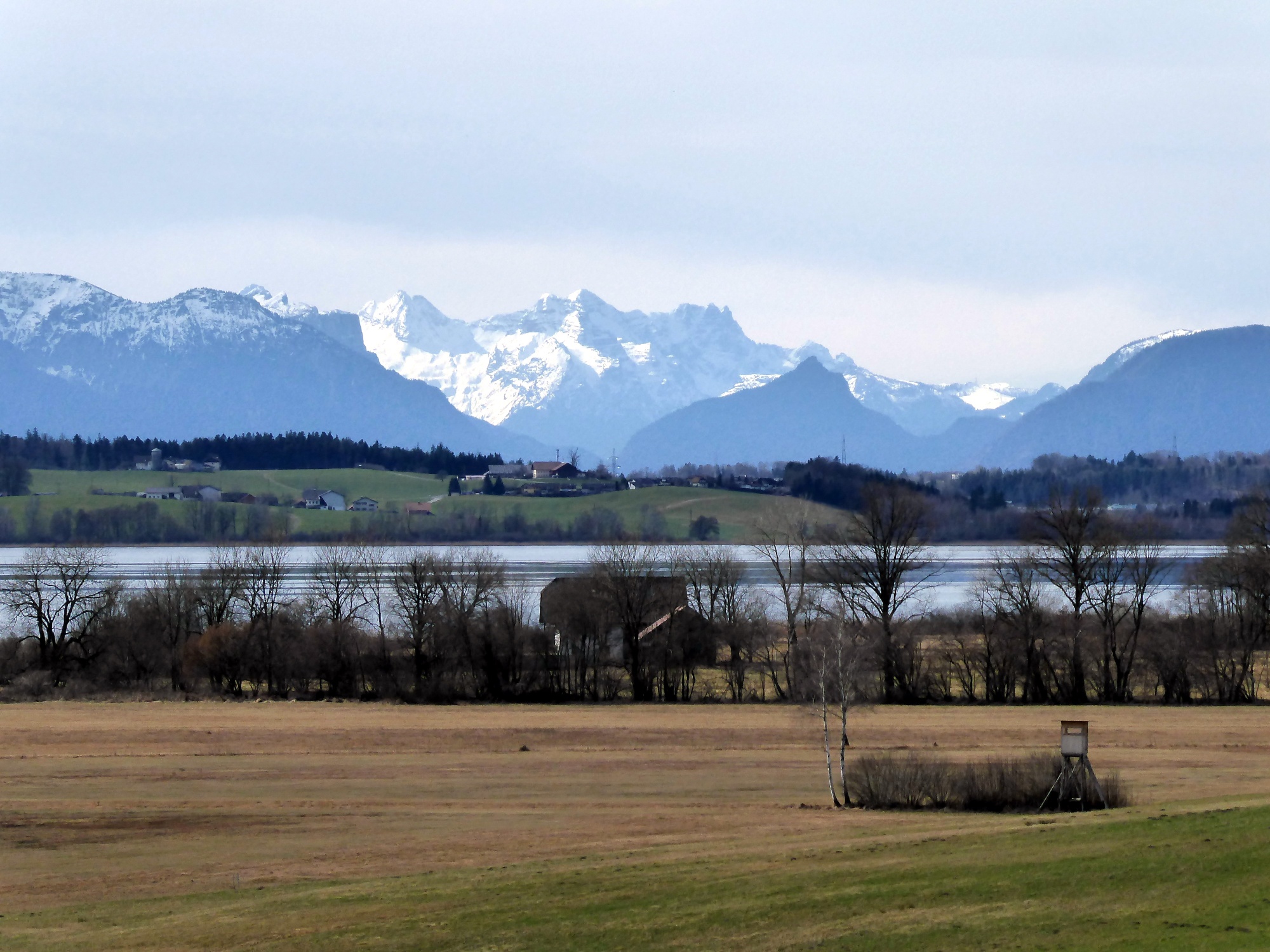 Wide views looking over the moor meadows and the Wallersee up to the Hochkalter.