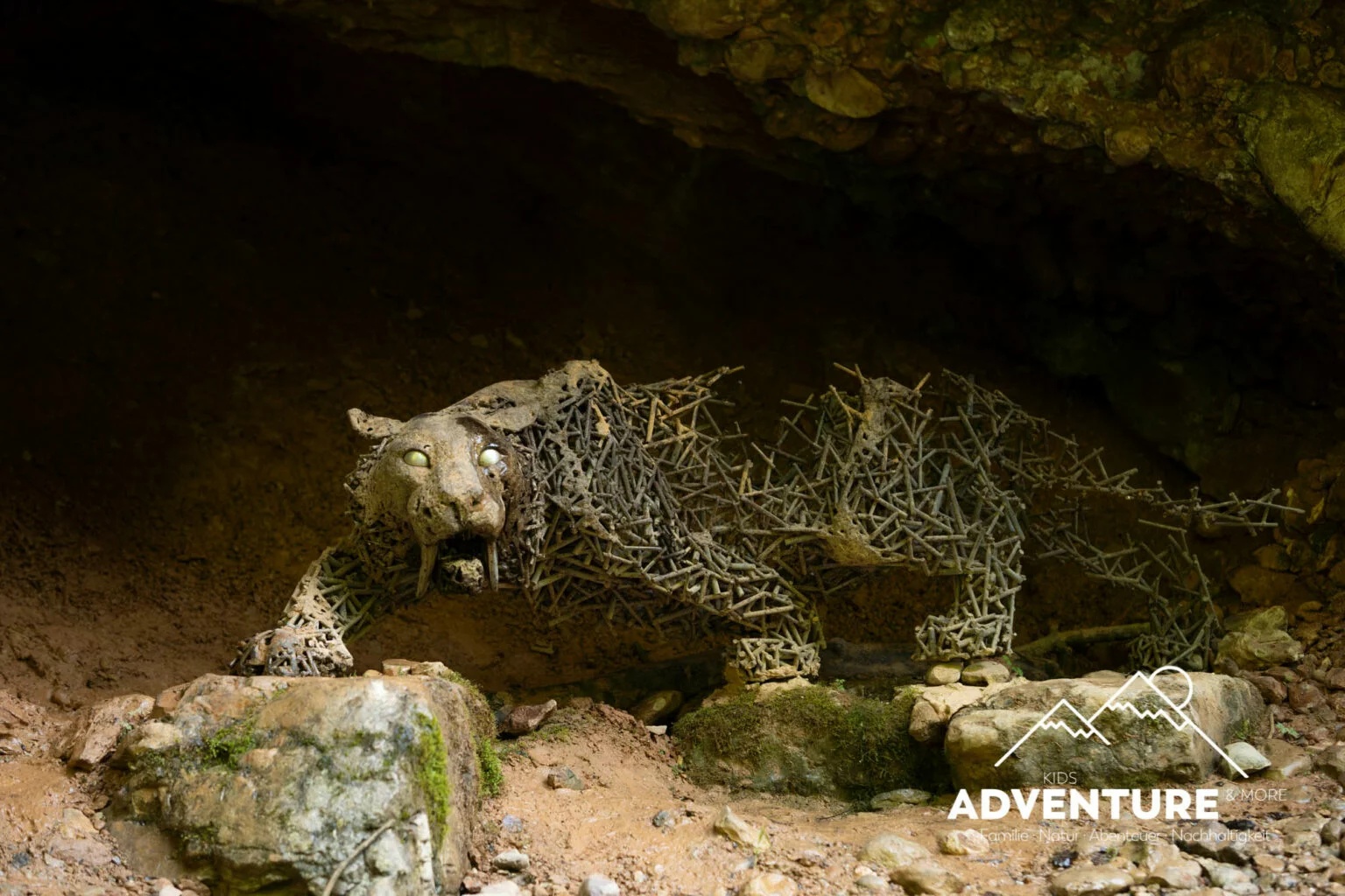 Auf Dinosaurierspuren durch die Glasenbachklamm