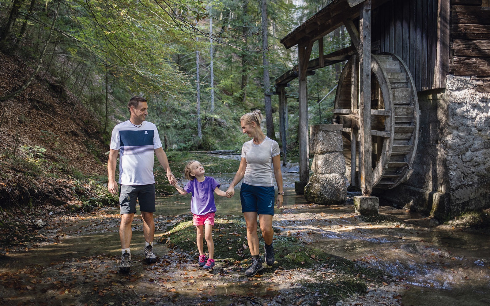 Easy, exciting hike along the Mühlenweg