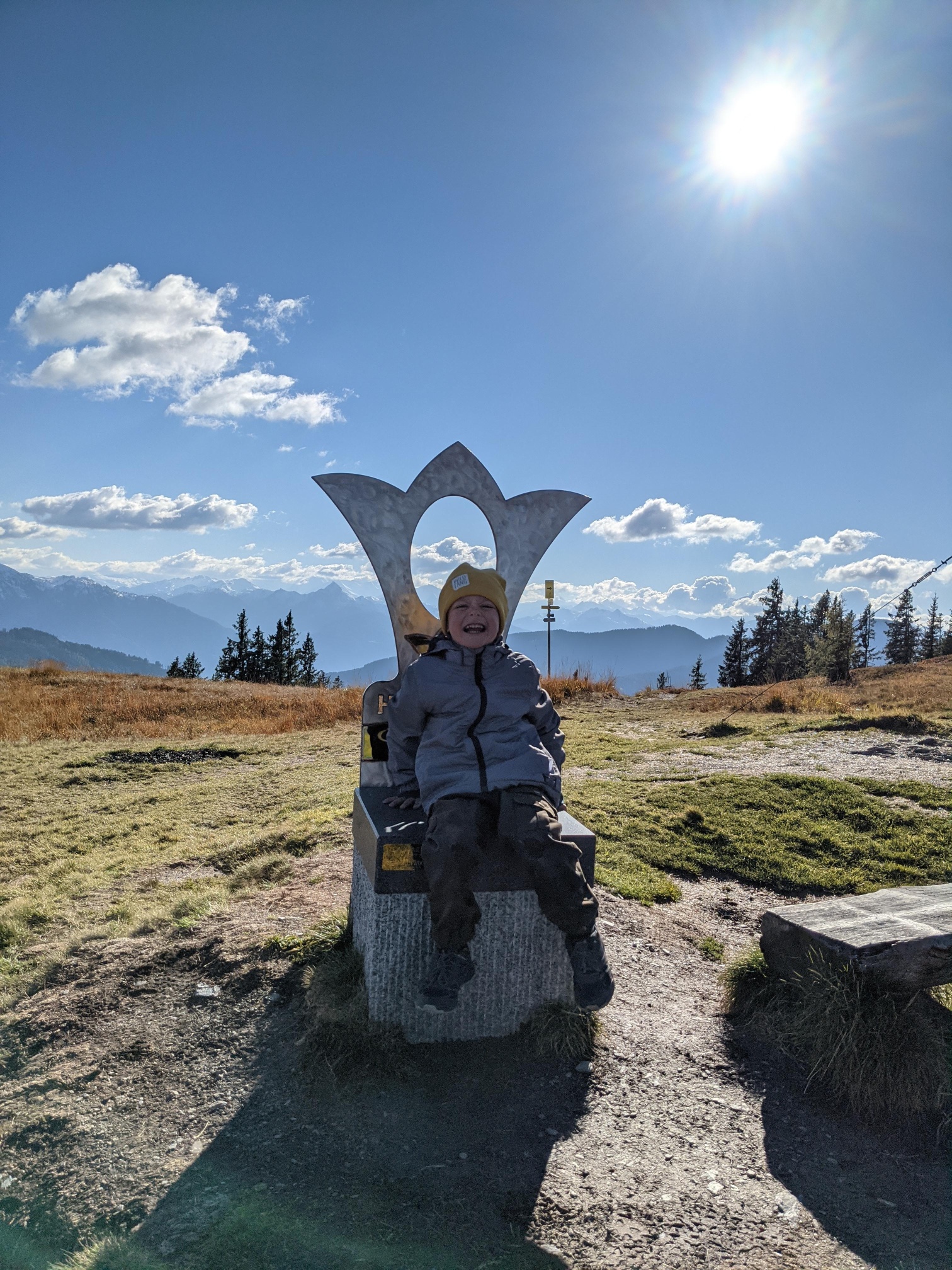 Hike to the stunning Hochkeil with mirror lake