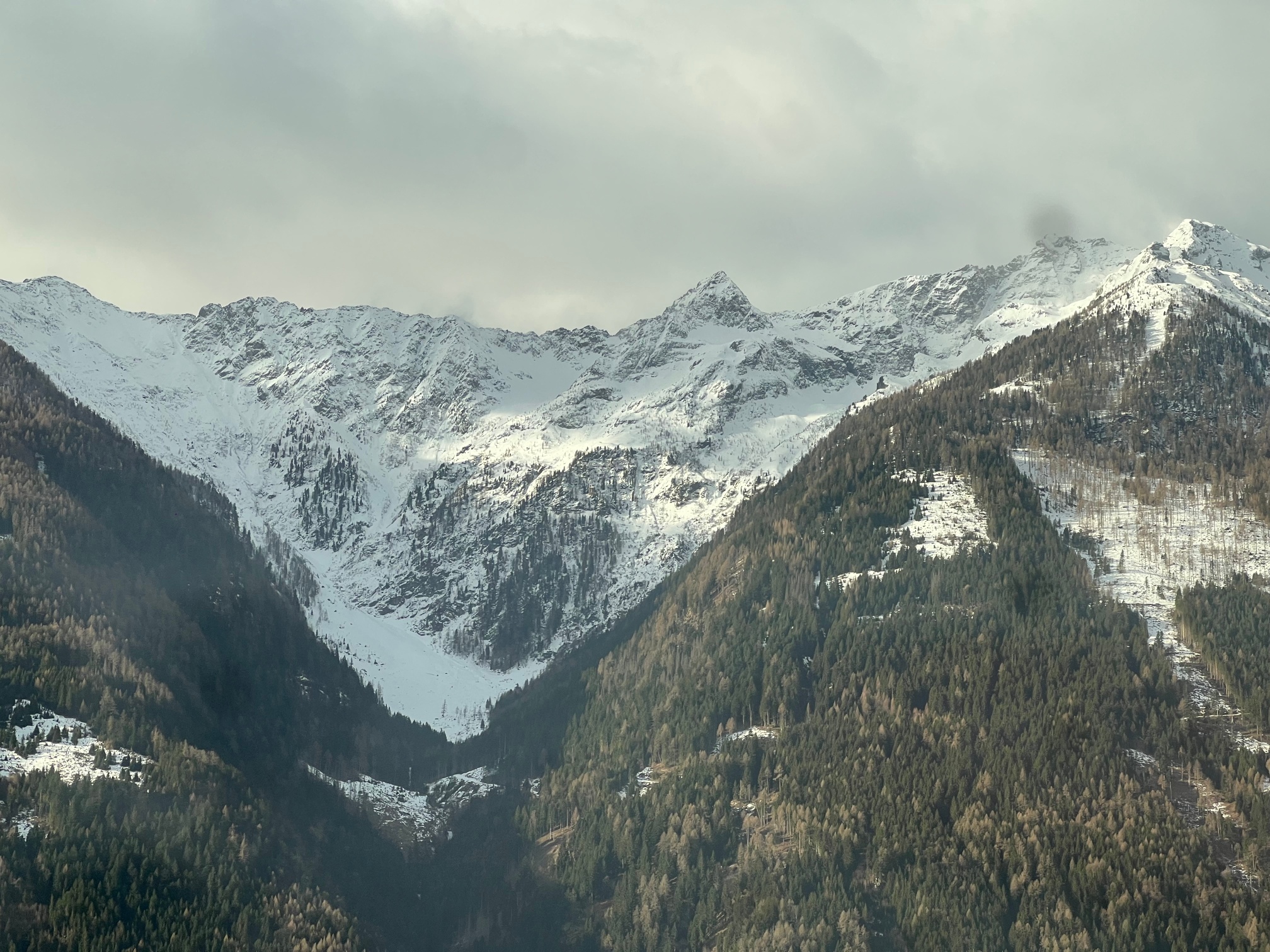 Blick aus dem ICE unterwegs nach Bad Gastein