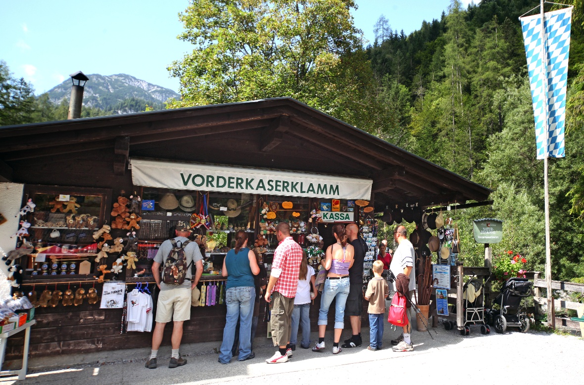 Vorderkaserklamm